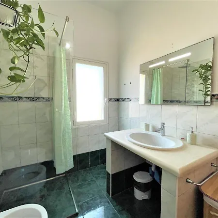 Pothos' House * Vlorë