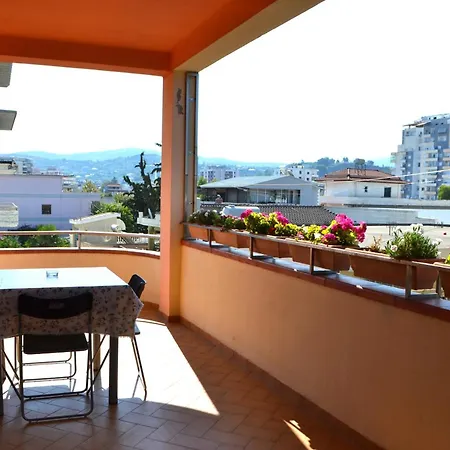 Pothos' House Apartament *