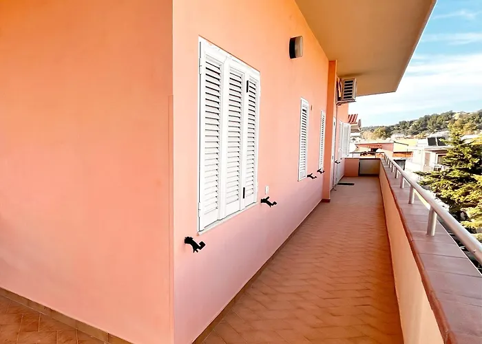 Pothos' House * Vlorë