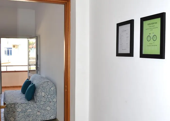 Pothos' House Vlorë