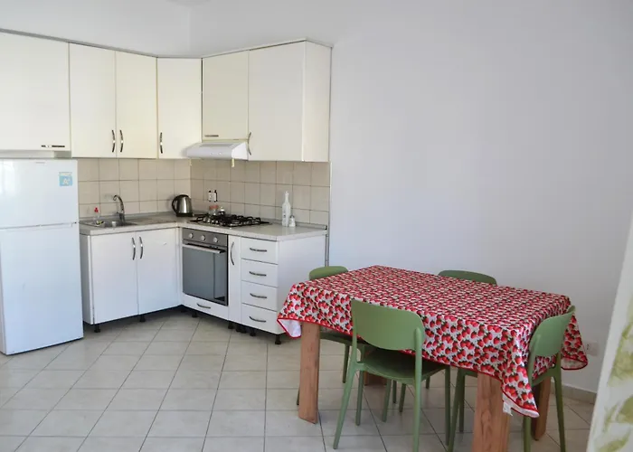 Pothos' House Vlorë