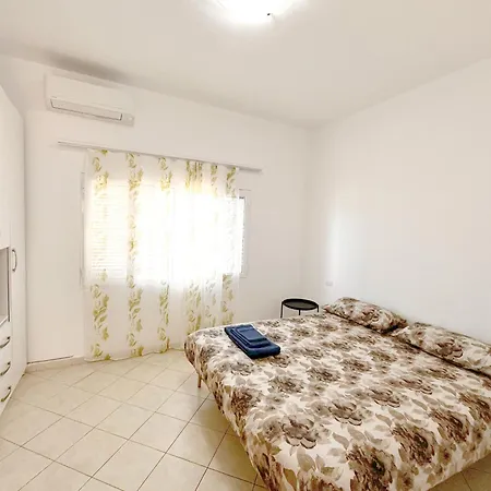 Apartament Pothos' House *