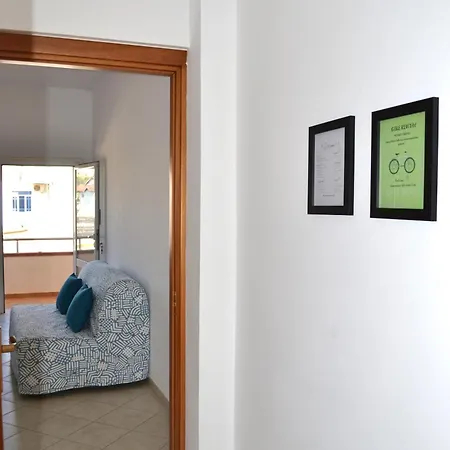 Pothos' House Влёра