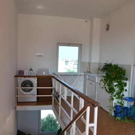 Апартаменты Pothos' House