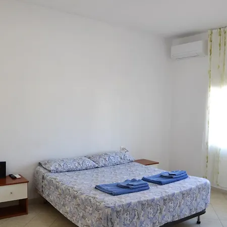 Апартаменты Pothos' House