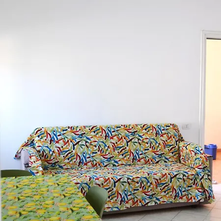 Pothos' House Vlorë